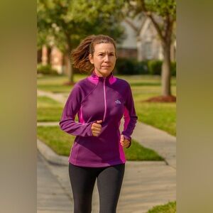 The North Face Women's Sunriser 1/4 Zip Long Sleeve Color Block Jacket Pullover